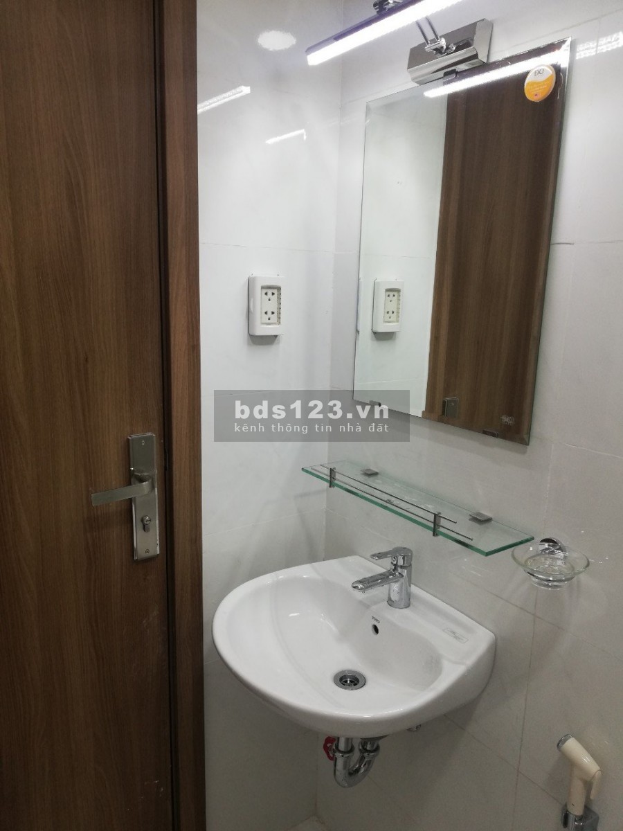 Chính chủ cần bán gấp 2 căn hộ chung cư Centana Thủ Thiêm, căn đẹp bao thuế phí, giá tốt