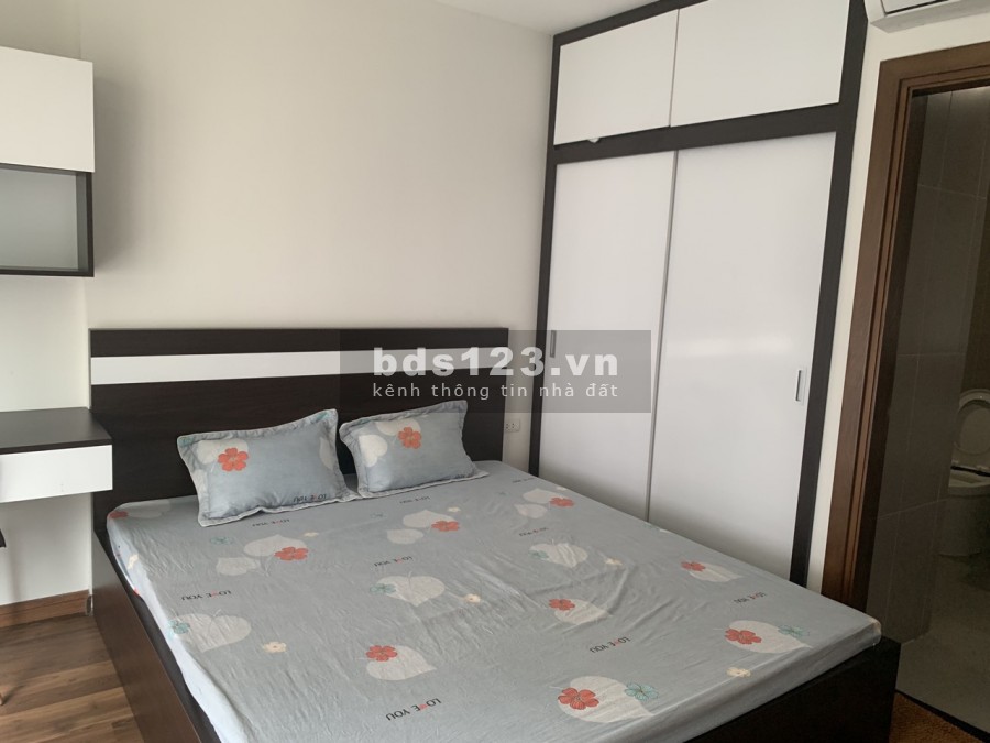 Cho thuê 3PN, 120m2, ở Goldmark City, full đồ nội thất cao cấp 13tr/tháng. Lhe: 0868864520
