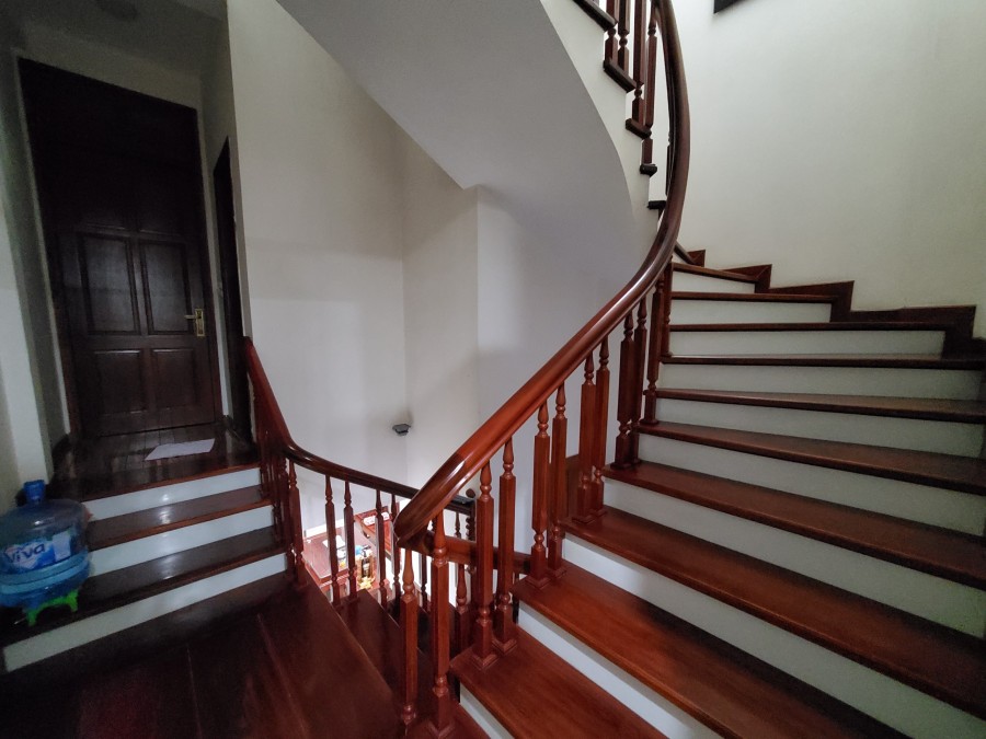 NHÀ ĐẸP 3 THOÁNG CÁCH MẶT PHỐ TÂY SƠN 50M NGÕ RỘNG SÂN TRƯỚC NHÀ ĐỂ ĐƯỢC NHIỀU XE