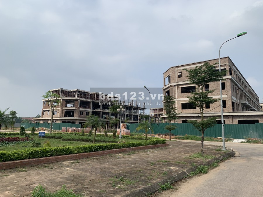 BÁN LÔ ĐẤT 100M2 – TRUNG TÂM KĐT NHÌN VƯỜN HOA 5000M2 VÀ TÊN CHÍNH CHỦ HĐ