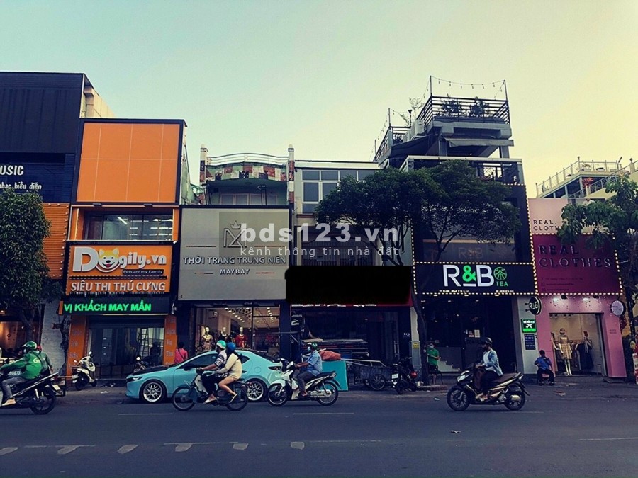 Cho thuê nhà nguyên căn trên đường Quang Trung, Gò Vấp. 5.5x28m trệt 2 lầu có sân thượng tiện kinh doanh cafe, trà sữa