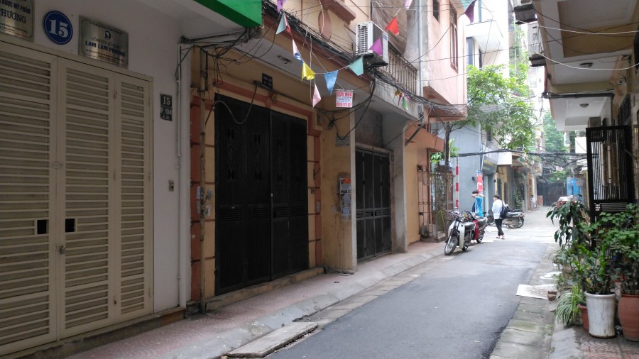 Tậu nhà to, giá miễn phải đắn đo, 800 triệu vuông vắn xinh xắn ngay trong lòng Hà Nội