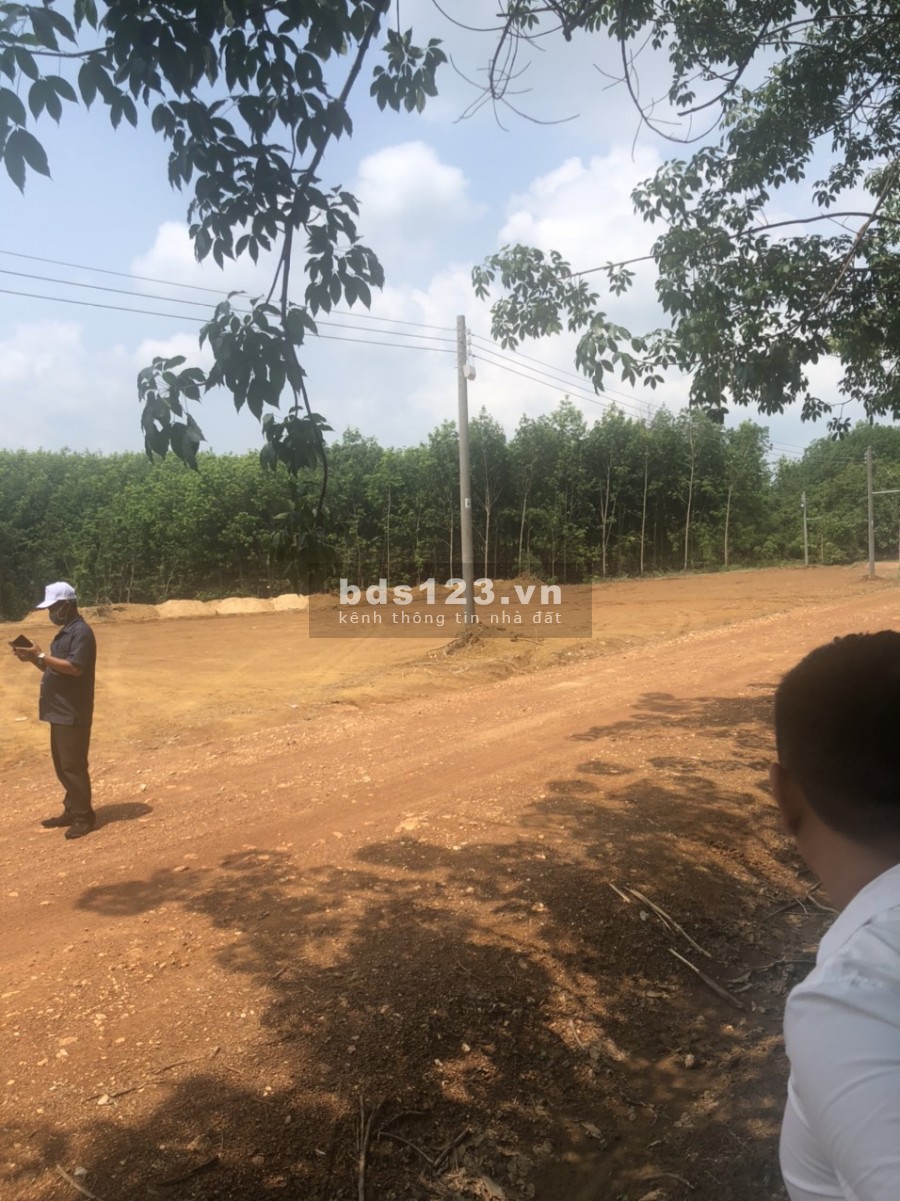 Cần bán lô Đất 1000m2 KCN Đồng Phú