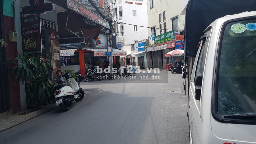 Nhà cho thuê trên đường Lê Trung Nghĩa Phường 12 Quận Tân Bình. Nhà trệt 2 lầu được sửa chữa ý muốn
