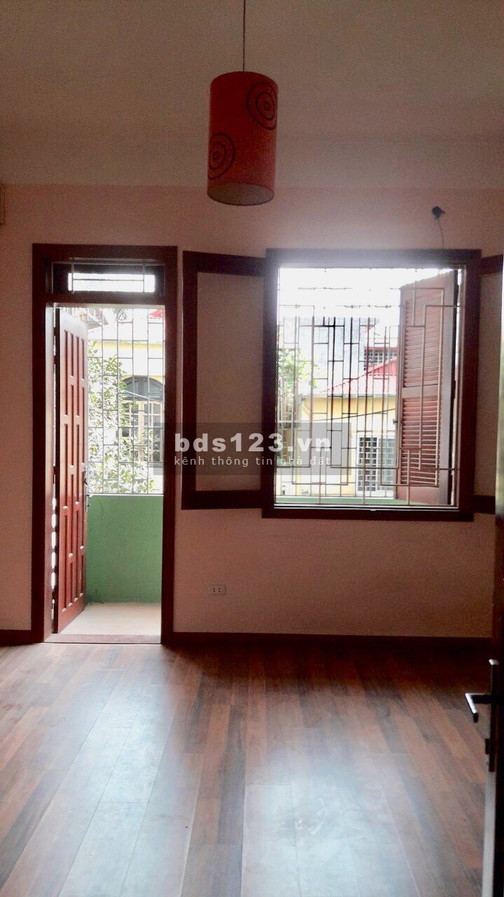 Cho thuê nguyên căn Hoàng Quốc Việt, 90m2, 5 tầng