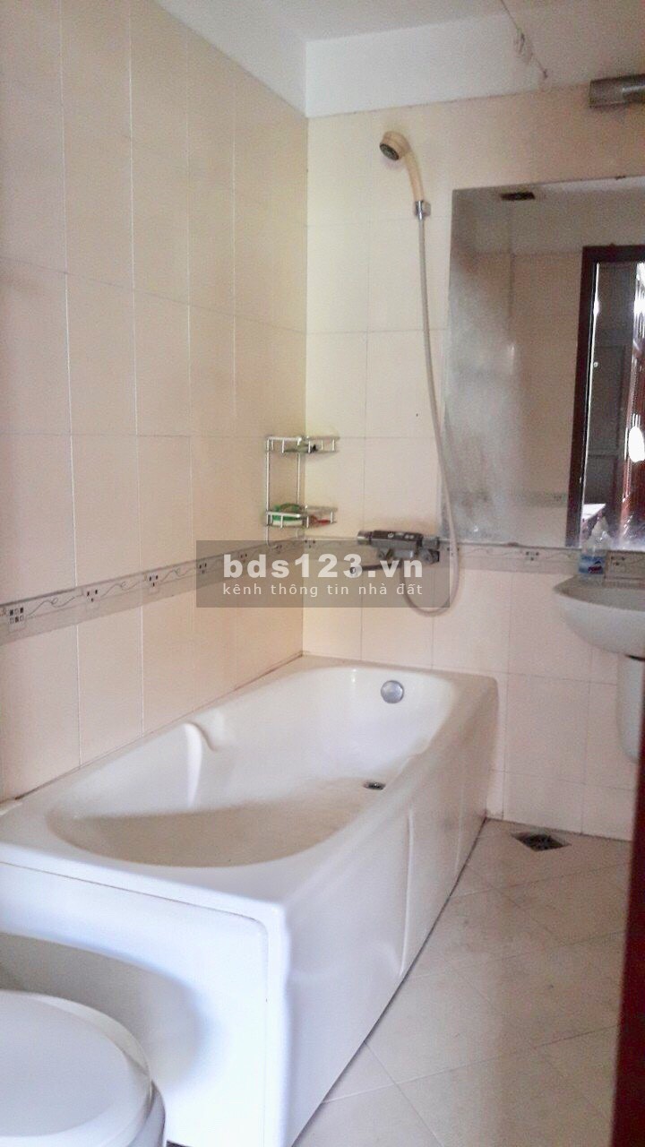 Cho thuê nguyên căn Hoàng Quốc Việt, 90m2, 5 tầng