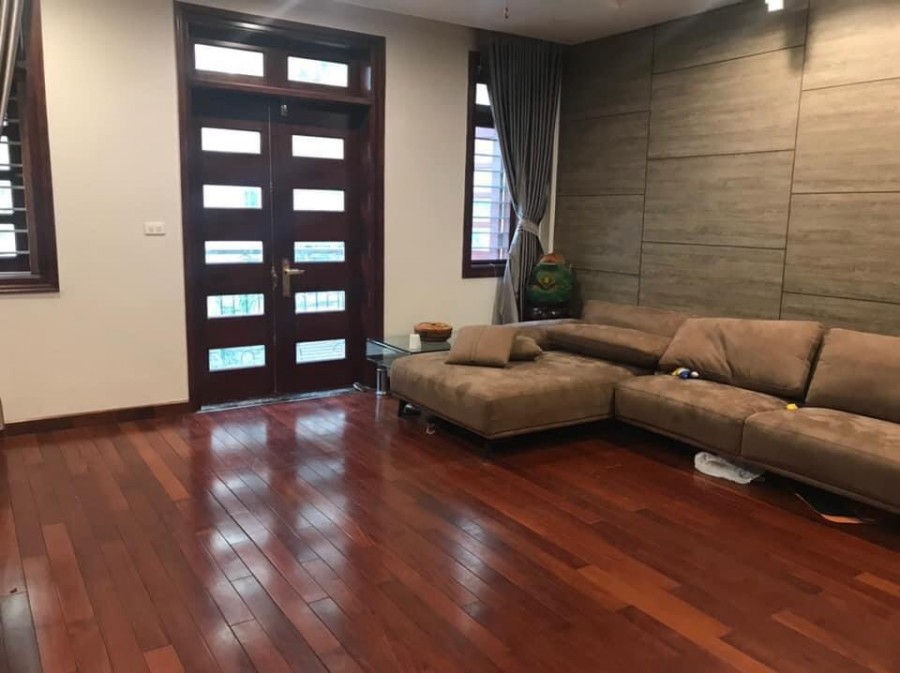BÁN LIỀN KỀ VIP NGUYỄN HUY TƯỞNG THANG MÁY Ở SƯỚNG. DT 68M. 5 TẦNG. MT 5 M