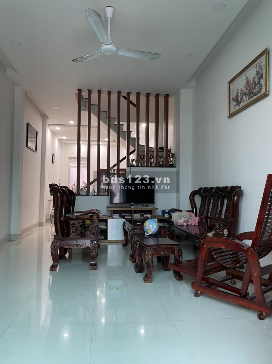 NHÀ NGUYÊN CĂN MỚI Ở CHO THUÊ 1 TRỆT 2 LẦU