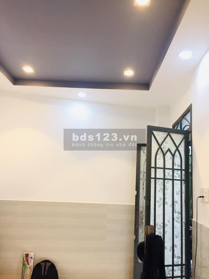 24m2, 2PN đối diện CV Hoàng Văn Thụ 2.75 tỷ TL