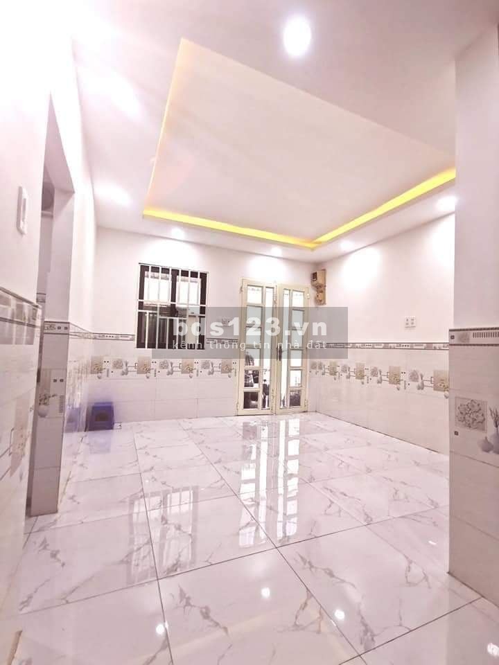 Bán nhà Trần Nhân Tôn, Q10, 35 m2, giá chỉ 4 tỷ