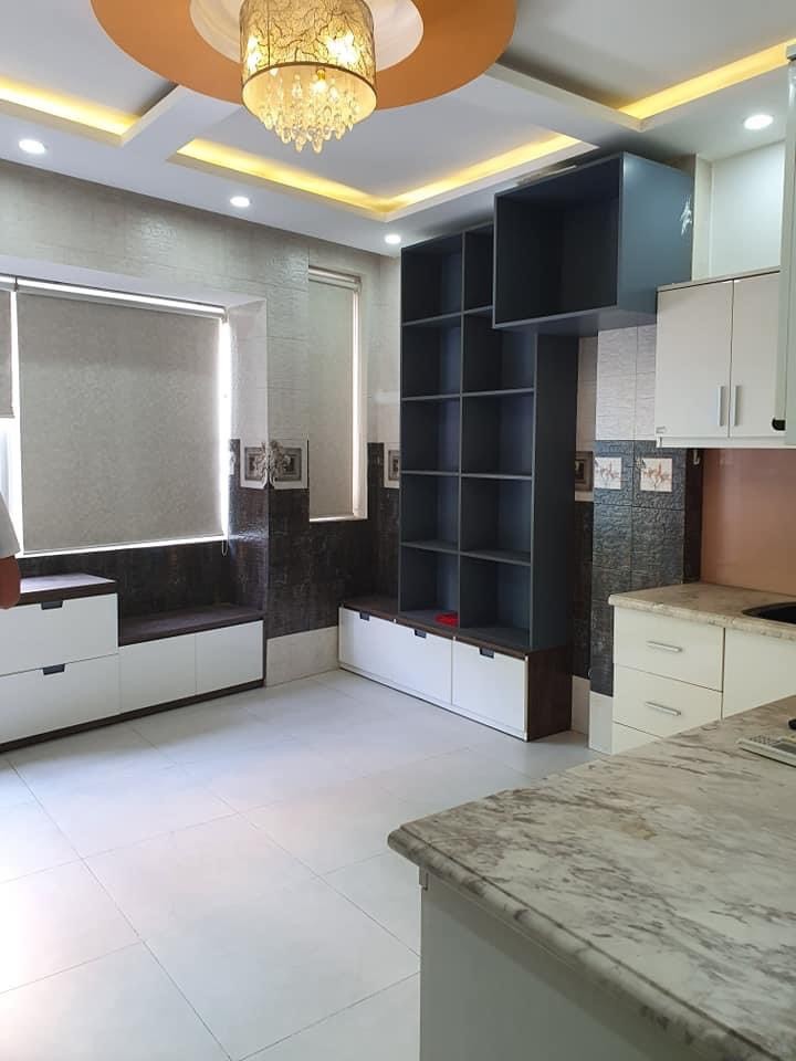 Bán Nhà Q10. Nhà Mặt Tiền Sư Vạn Hạnh 45m2 4 tầng Giá 15,8 tỷ