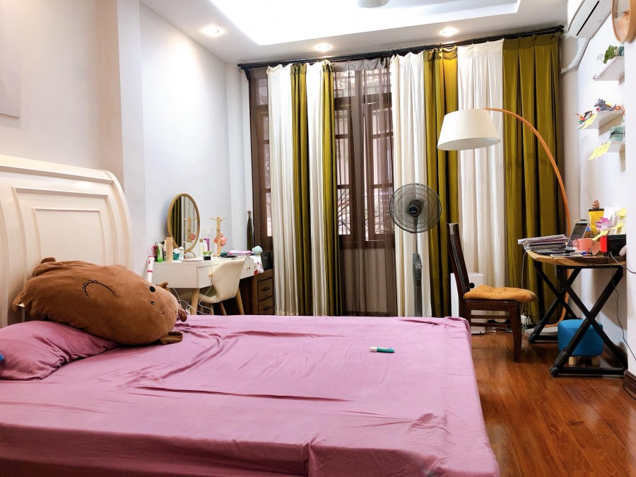 Bán Nhà Ông Ích Khiêm, Ô Tô, Khu Vip, 45m2, 12.5 Tỷ, Lô Góc, Thoáng Mát