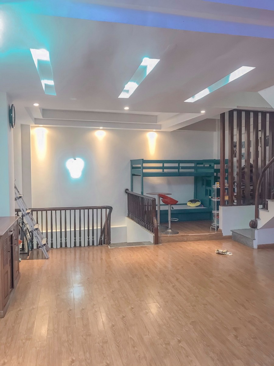 Bán Nhà Đẹp Mỹ Đình 60m2 x 5 Tầng Mới Đẹp Chỉ 4.7 Tỷ.