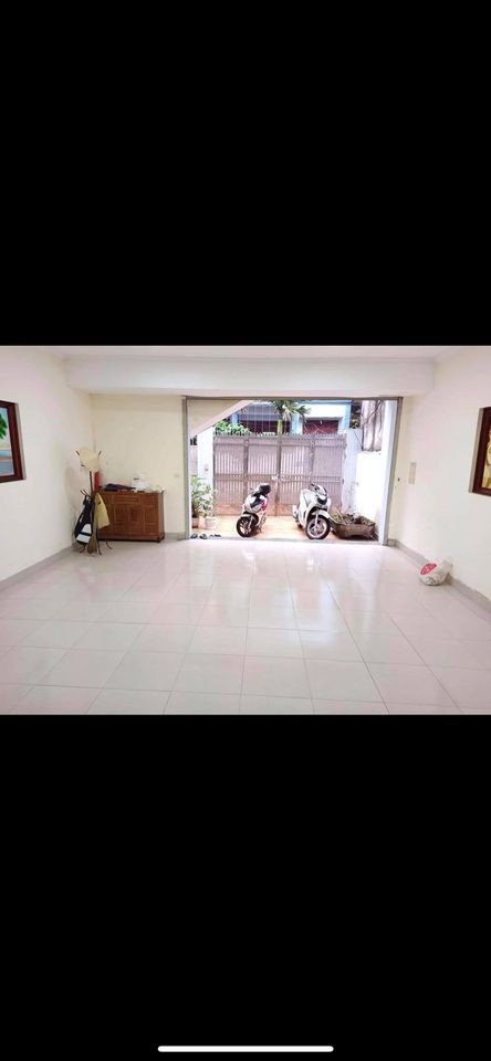 NHÀ ĐẸP PHỐ LÊ TRỌNG TẤN GARA Ô TÔ KINH DOANH 4 TẦNG MT 6,2M x 111M GIÁ 8,8 TỶ