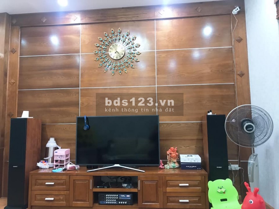 Phân lô quân đội Vạn Phúc 50m2, 5 tầng, nhà đẹp, thiết kế hợp lý, gara, tặng nội thất 5 tỷ 75