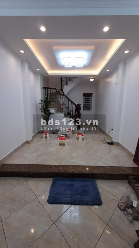 Bán nhà Kinh Doanh CỬA HÀNG MẶT PHỐ Vũ Tông Phan, 110m2, Chỉ 1 tỷ.
