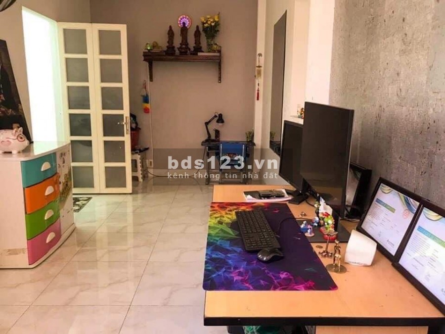 Chủ cần bán gấp nhà 3 tầng Thoại Ngọc Hầu giáp Âu Cơ Hòa Thạnh Tân Phú chỉ 3.6 tỷ.
