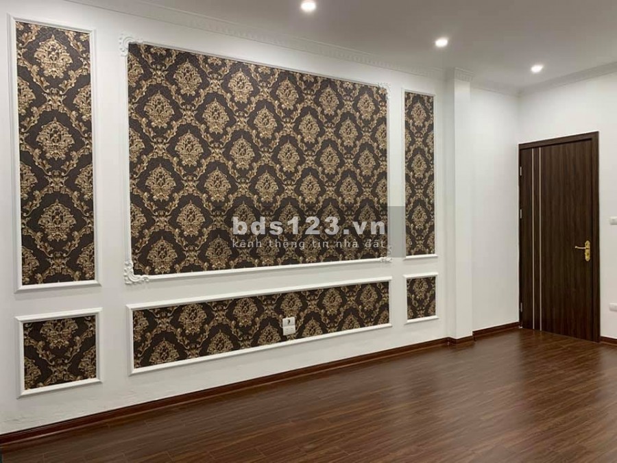 Thiếu vốn kinh doanh, BÁN khách sạn 5 sao khu vực Cầu Giấy, chỉ hơn 3 tỷ