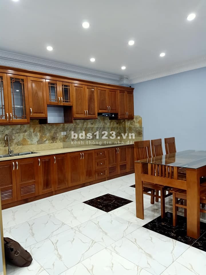Bán nhà đẹp Nguyễn Sơn Long Biên 45m2*5T 30m ra ô tô tránh Lô góc Ngõ thông