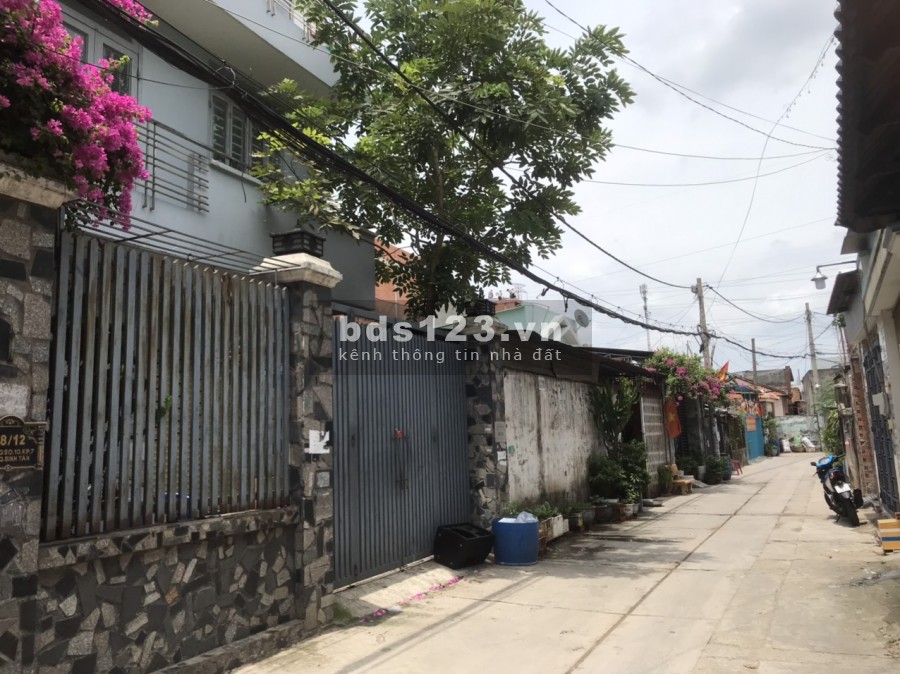 Chính chủ cần bán nhà 3 tầng 6,5x18 tại 48/10 Đường số 10 P BHH B Q Bình Tân
