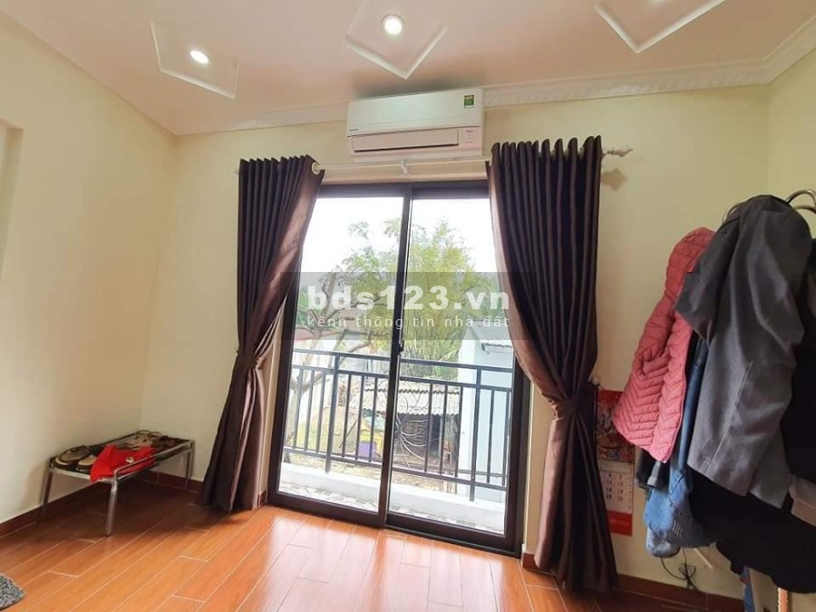 Bán nhà hiếm Hoàng Như Tiếp 44m2*4T Mặt tiền 5m 10m ra ô tô tránh