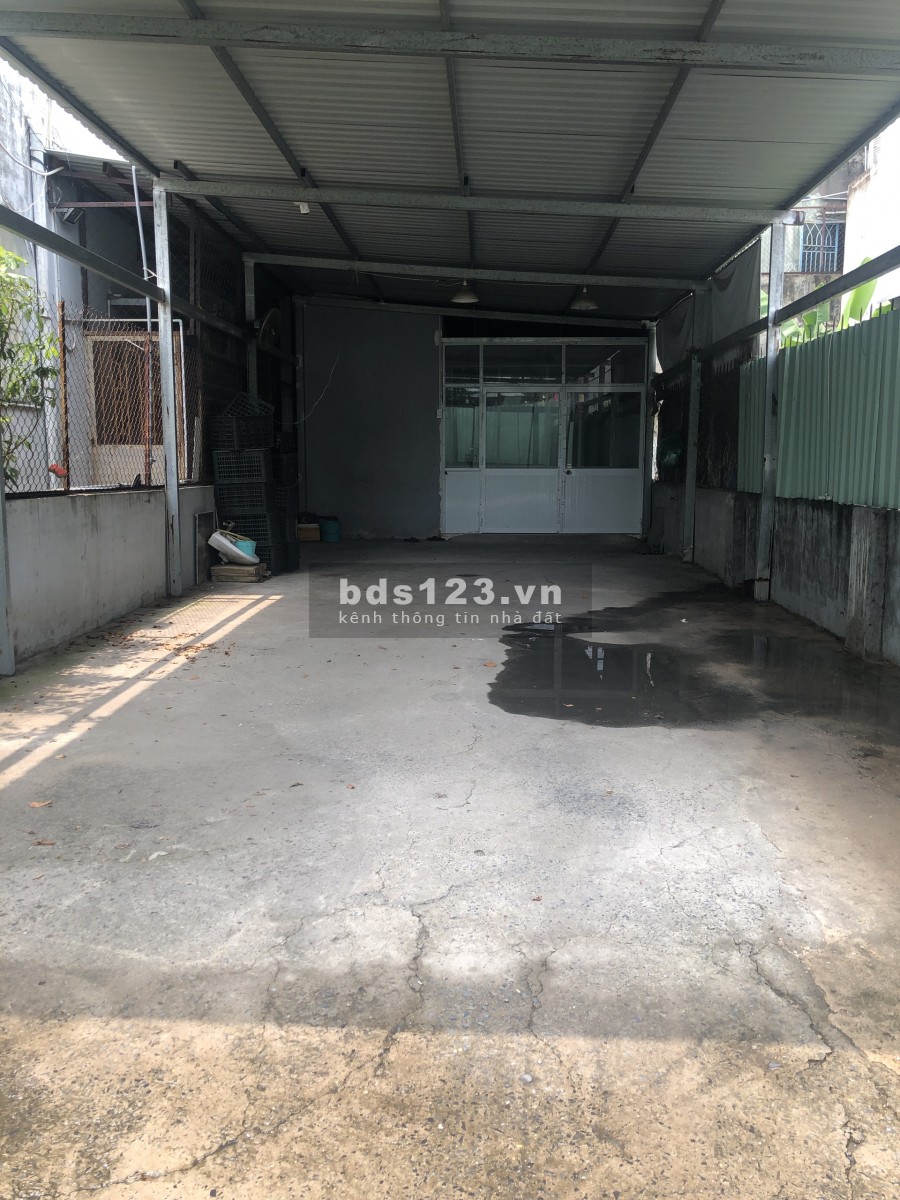 Nhà nguyên căn thêm kho 100m2, thích hợp làm văn phòng công ty, nhà xưởng