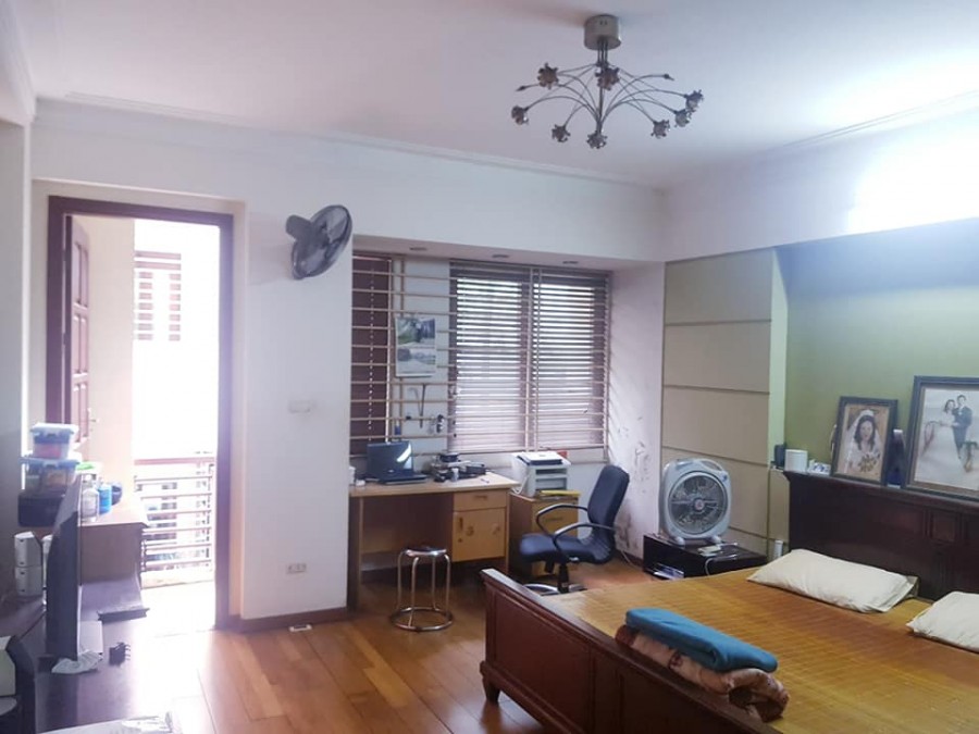 Quá đẹp! Nhà Lê Văn Lương 5 tầng, ô tô tránh, khu vực sống đẳng cấp