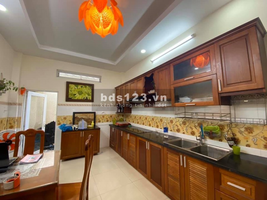 Mua nhà TẶNG NỘI THẤT 5 tầng 6PN Nguyễn Trọng Truyển Tân Bình