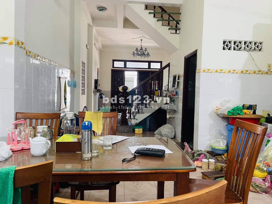Định cư nước ngoài, bán nhà Gò Vấp ngang khủng 4,5m giá chỉ 4,7 tỷ. 0797110680