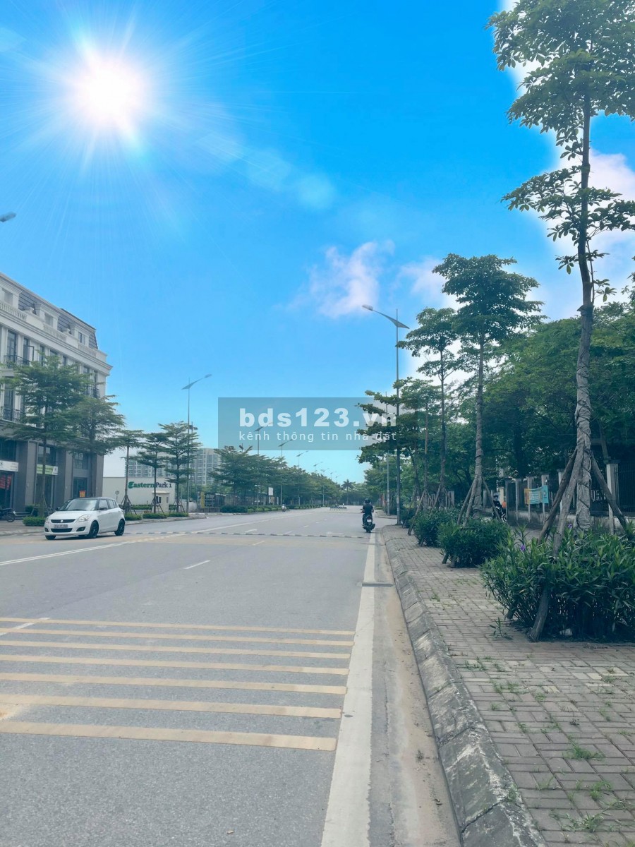 MUA LÀ LÃI, NHÀ ĐÀM QUANG TRUNG, Ô TÔ ĐỖ CỬA - LÔ GÓC 58M2, MT 5,8M, NHỈNH 5 TỶ