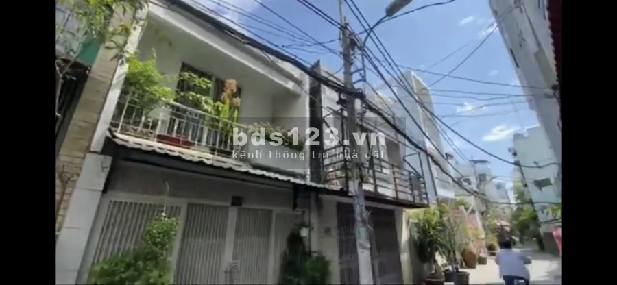Bán nhà hẻm đường Tôn Thất Thuyết, Quận 4