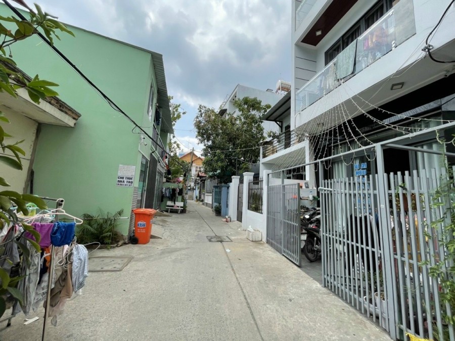 Bán nhà hẻm 56 đường Gò ô môi, P.Phú thuận, Quận 7, Giá 5.1 tỷ +84.943211439 Ms Hải