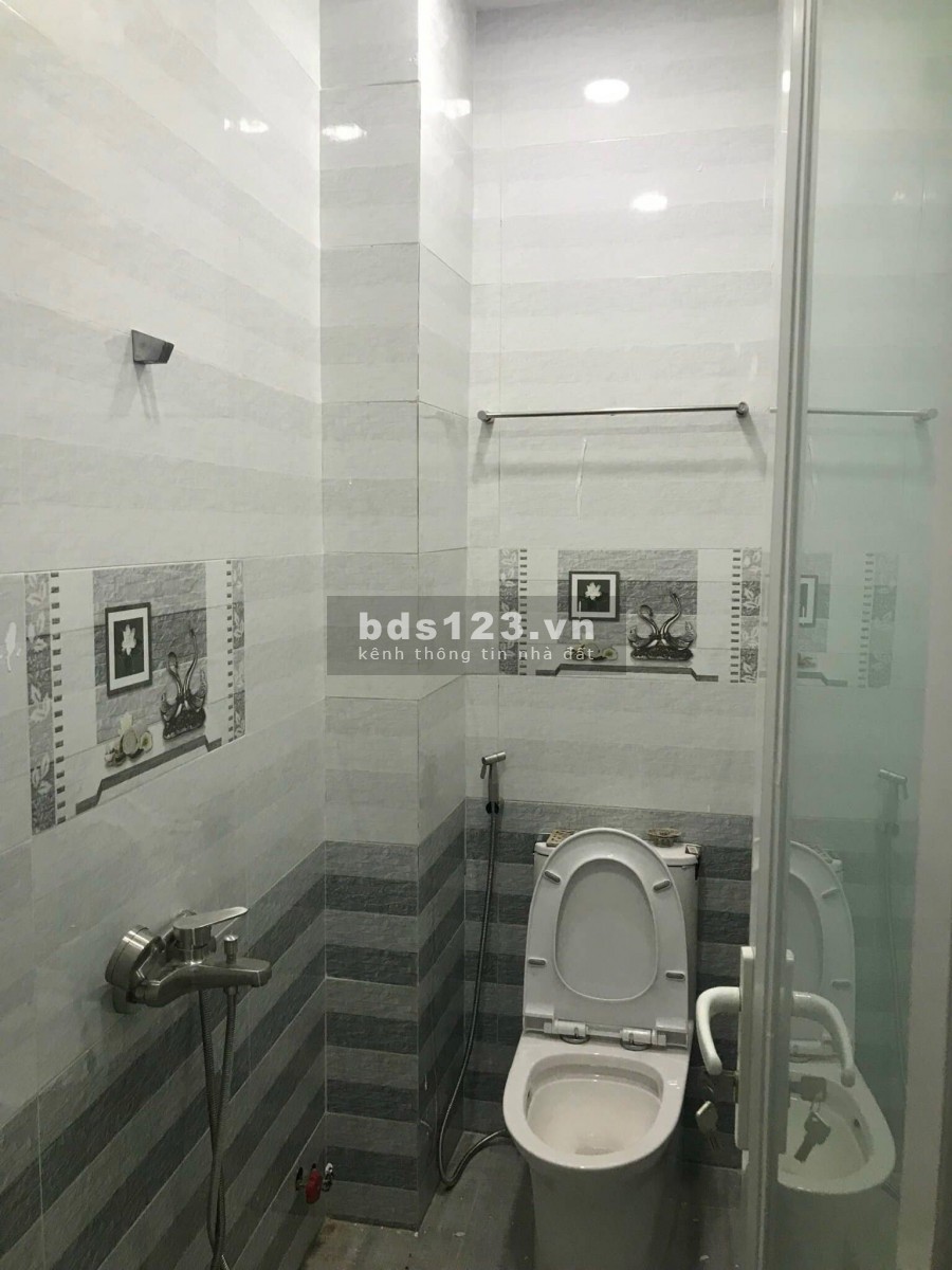 Bán gấp nhà riêng, Trung Tâm Q4, nhà mới 5 lầu, 48,6m2, chỉ 4,59 tỷ