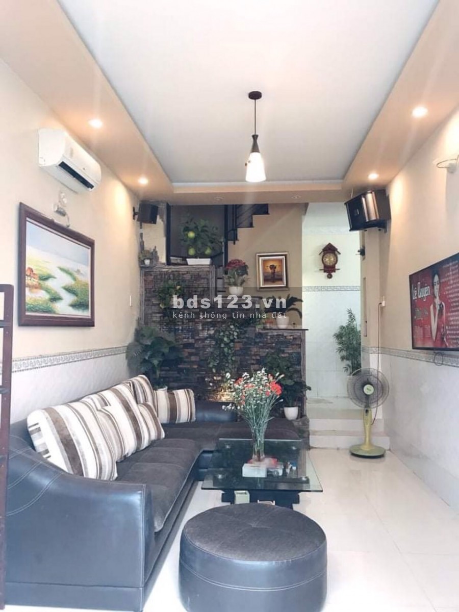 Cần bán nhanh nhà quận 12 giáp Gò Vấp, 46m2, 2 tầng mới đẹp, chỉ 3 tỷ còn TL