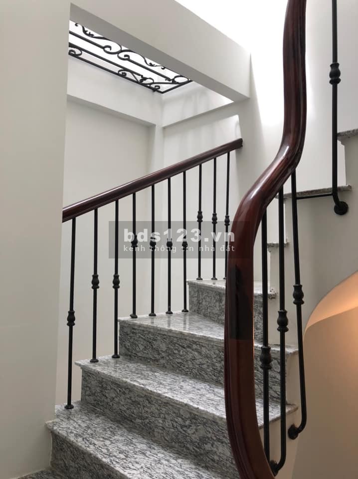 Bán Ngay nhà Phố trạm 35m2*5T*4.89MT nhỉnh 2 tỷ