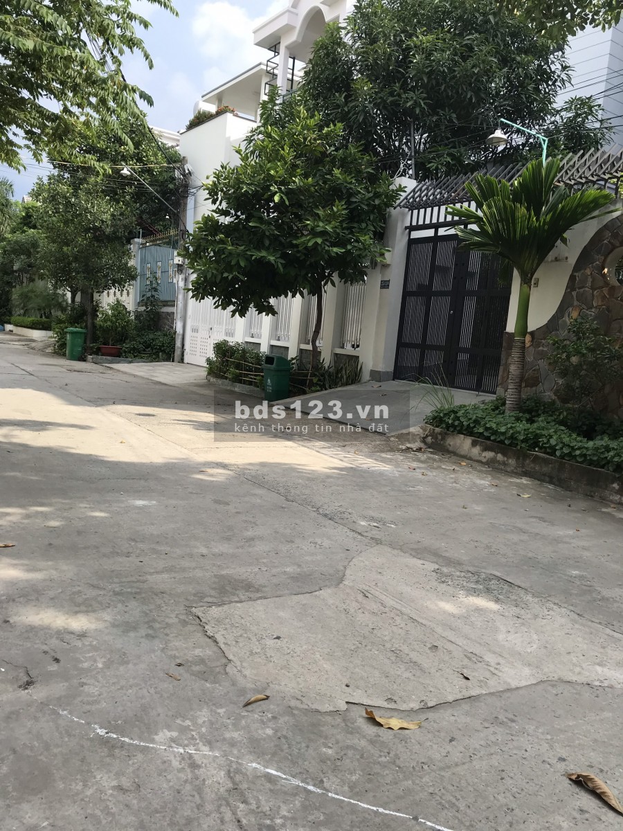 Bán nhanh lô đất 222m2 đường Nội Bộ Xuân Thuỷ, Thảo Điền