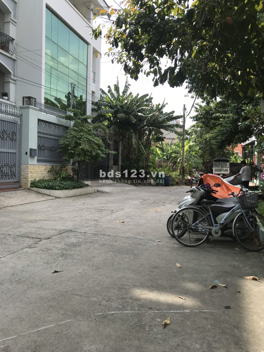 Bán nhanh lô đất 222m2 đường Nội Bộ Xuân Thuỷ, Thảo Điền