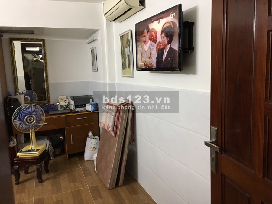 Nhà 1 Lầu DT: 53m2, Hẻm Xe Hơi p,Tân Quy, Quận 7