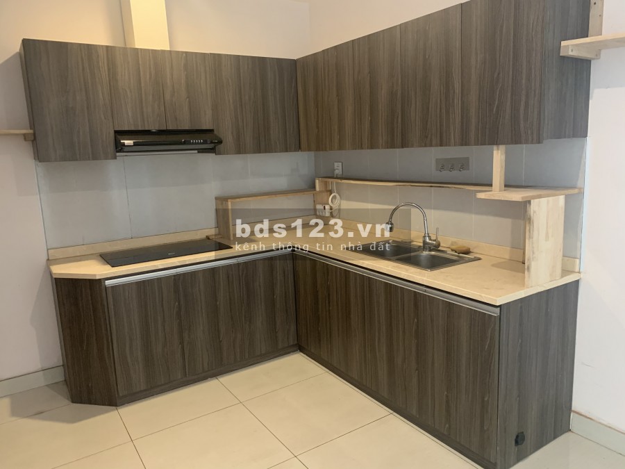 Cho thuê Chung cư Star City Lê Văn Lương 77m2 đồ cơ bản phù hợp văn phòng 11 triệu. Lh 0377983070