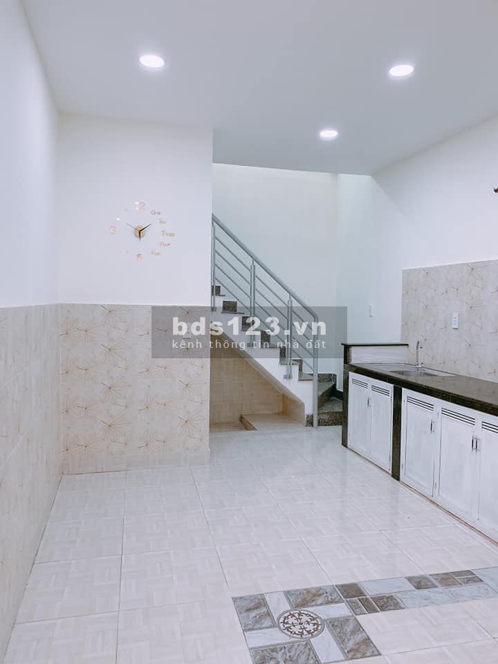 Bán gấp nhà P4 Phú Nhuận hẻm to vật vã 3.5 tỷ