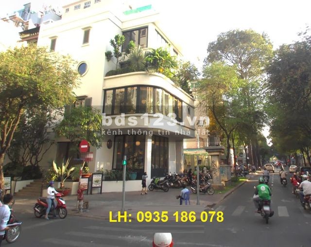 2MT Đường Thích Quảng Đức, P4, Q, PN dt: 4 x 25 suốt KD 2L