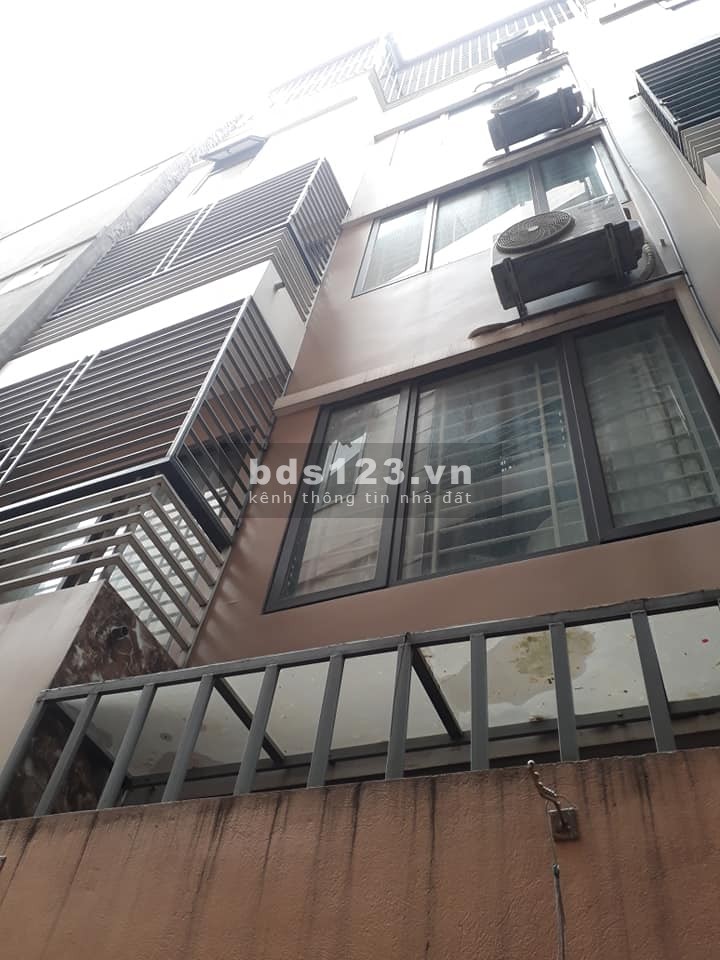 TRUNG TÂM BA ĐÌNH Ô TÔ ĐỖ CỔNG NHÀ MỚI Ở LUÔN