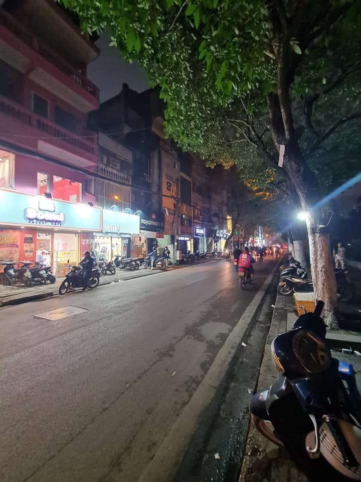 Bán Nhà 1 Mặt Phố Hồ Đắc Di, dt 99m2, 4T, MT 5.5m giá 33 tỷ có thương lượng