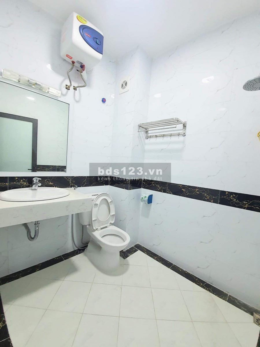 BÁN NHÀ TRUNG TÂM QUẬN HOÀNG MAI GARA Ô TÔ KINH DOANH TỐT