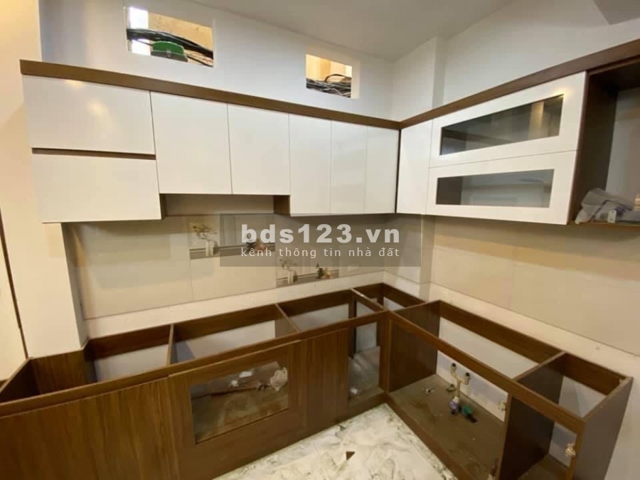 BÁN NHÀ MINH KHAI Ô TÔ ĐỖ CỬA 60m 5 tầng mt 2.6m giá 5.8 tỷ