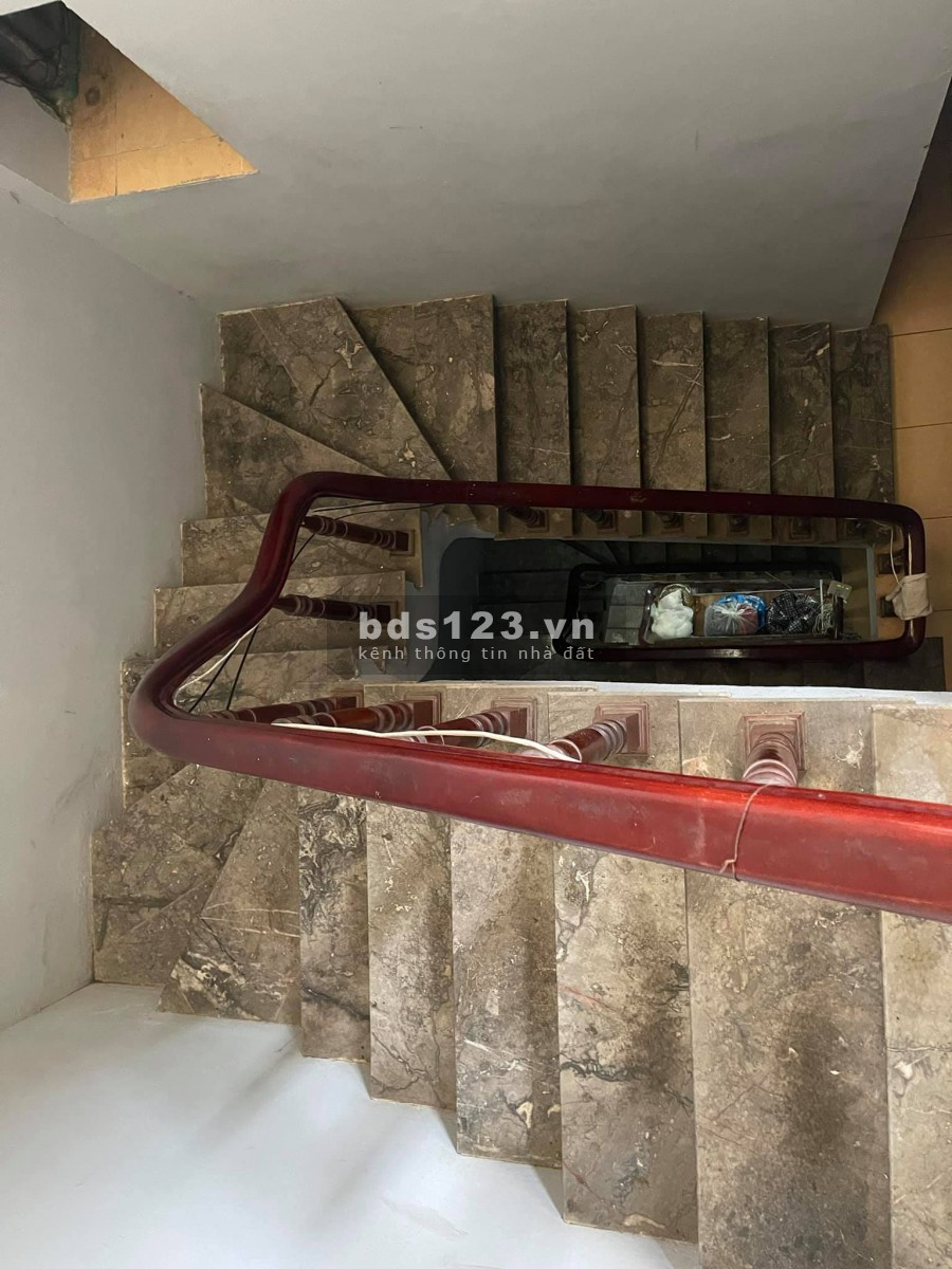 BÁN NHÀ TRẦN THÁI TÔNG CẦU GIẤY. DÒNG TIỀN 20TR/THÁNG, GIÁ 4.45 TỶ