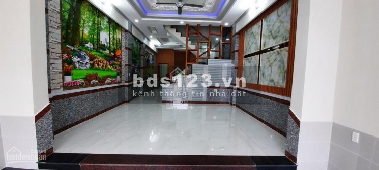 Bán nhanh căn nhà 1 trệt, 1 lầu ngay chợ Vĩnh Tân Vsip 2, TX Tân Uyên, Bình Dương. Giá chỉ 1.180 tỷ
