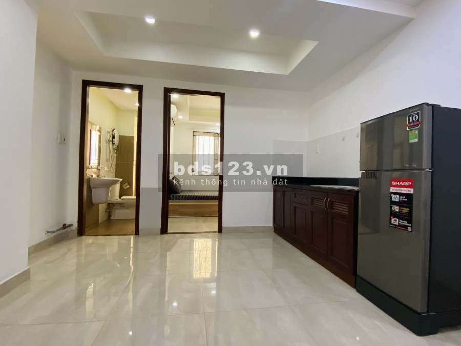Căn hộ 1 phòng ngủ, phòng khách rộng trung tâm Q10