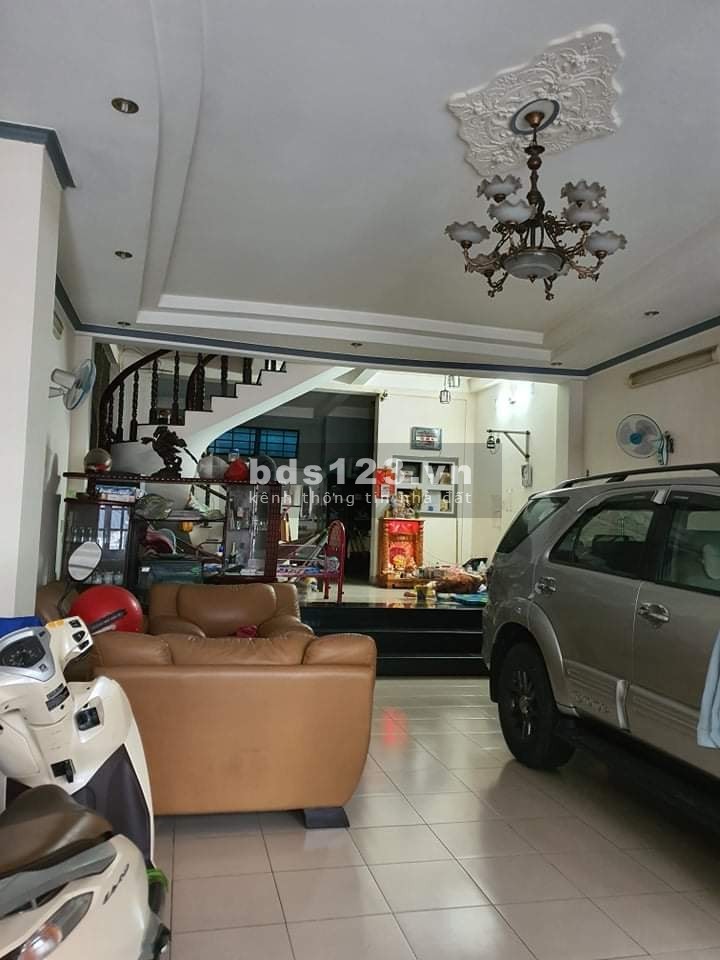 Bán gấp nhà mặt tiền 6m, Khu VIP Q7, P. Tân Phong, đường 16m, 135m2, 5 lầu, chỉ 20,9 tỷ!