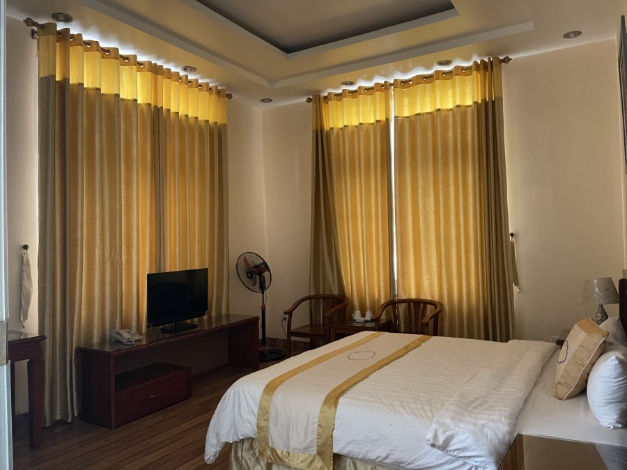 Bán Gấp khách sạn đường Lê Hồng Phong, Hải An, Hải Phòng DT 425m2